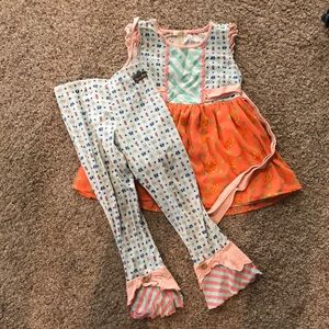 Matilda Jane bug and orange outfit.
